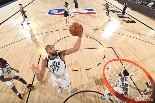 竞者 ｜ 女子网坛黑马新星 连克三位大满贯冠军 纳达尔亲自送祝贺.