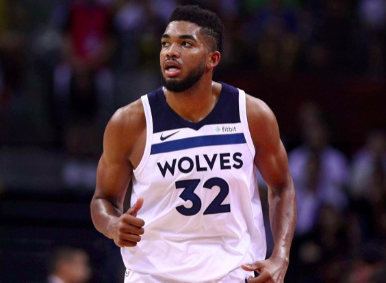 右侧二三人 右侧二三人