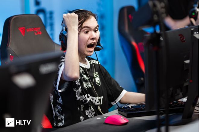 与经验的缺 与经验的缺